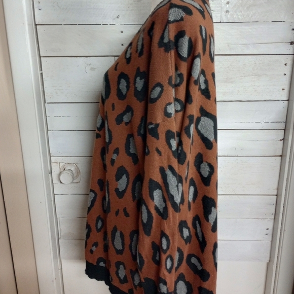 Yo Moko Women's Leopard Print Medium V-Neck High Low Hemline Sweater Oversized - Picture 4 of 12